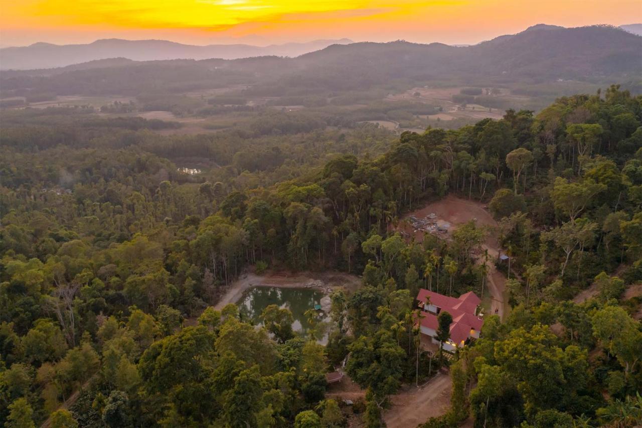 Stayvista At Cicada Chikmagalur 2Bhk Breakfast Included With Amazing View Exterior photo