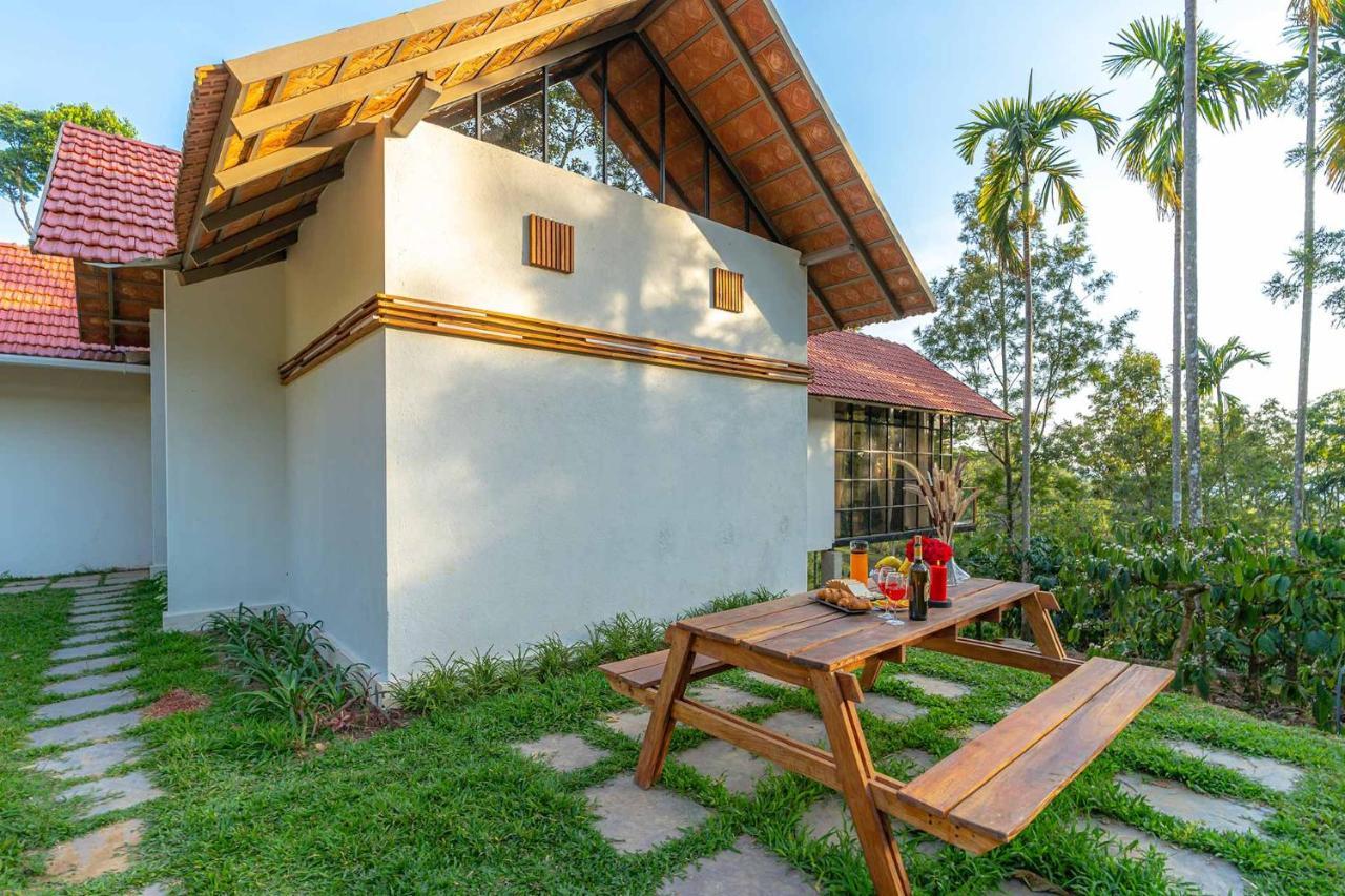 Stayvista At Cicada Chikmagalur 2Bhk Breakfast Included With Amazing View Exterior photo